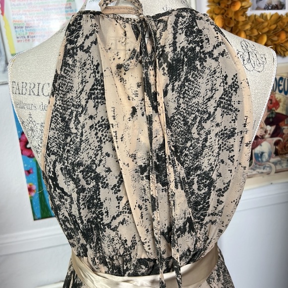 Motherhood Maternity maxi dress, sleeveless snake animal print size M Chiffon - Picture 5 of 13